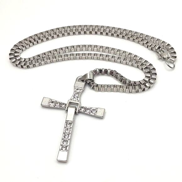 Stainless CZ Diamonds Cross Necklace Fast & Furious Vin Diesel Birthday Gift NEW - Picture 3 of 5